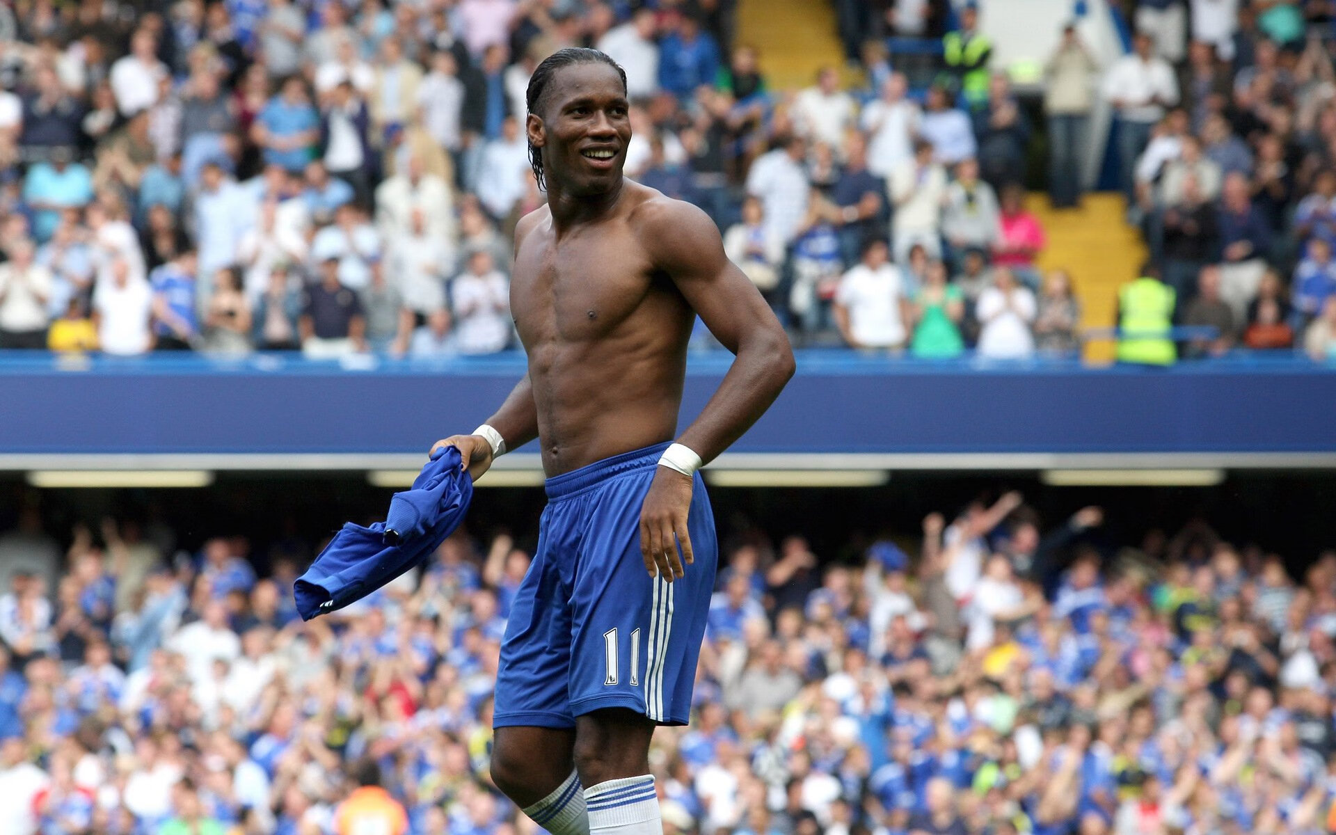 团队沟通机制成熟，现场调度效率高，团队沟通策略