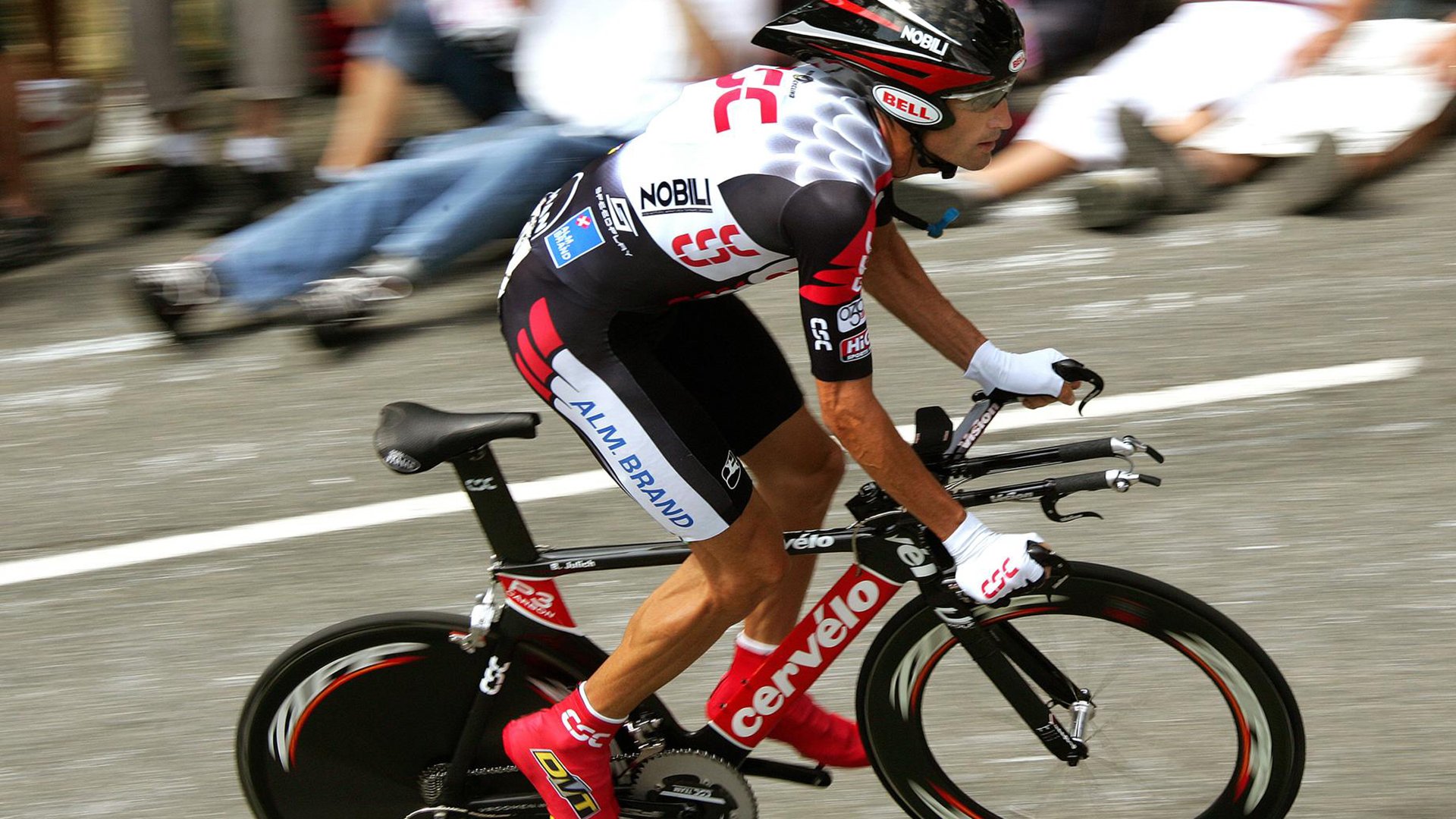 团队沟通机制成熟，现场调度效率高，团队沟通策略