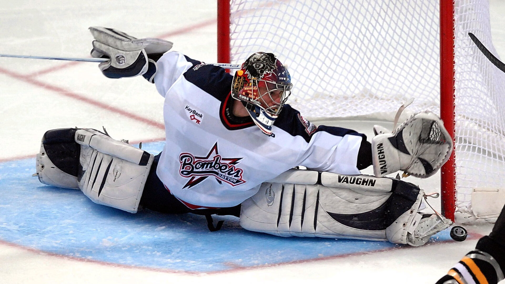 公牛赛季票务宣传片在全城地铁上线，公牛球赛